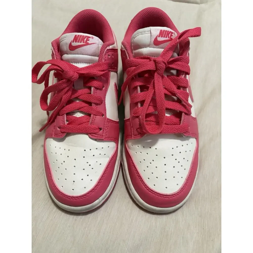 Nike pink white